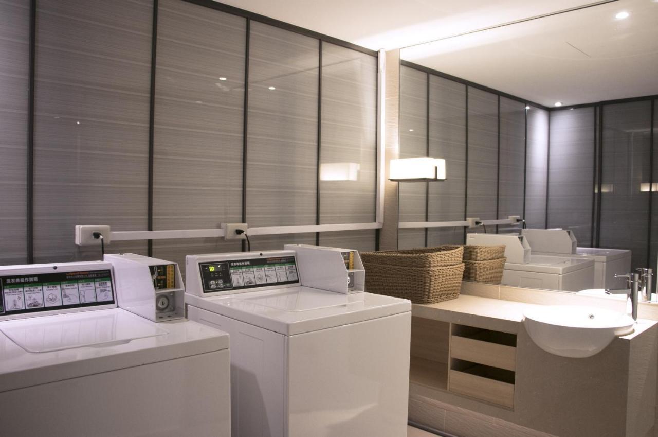 Hotel COZZI Zhongshan Kaohsiung Esterno foto
